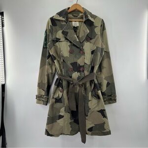 DEPT Camo trench coat Sz M Beaded Ruffle Belt Double Breasted Gorpcore Campcore